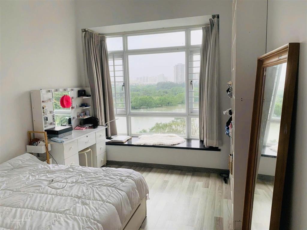 Cho thuê gấp căn hộ view sông 3pn riverside residence, phú mỹ hưng giá 30tr