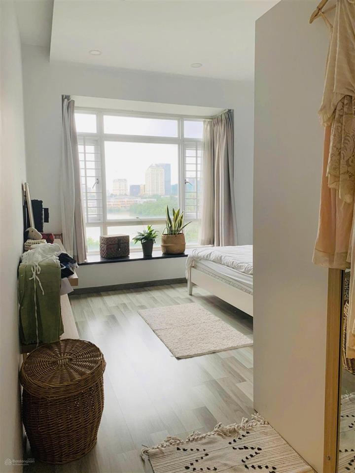 Cho thuê gấp căn hộ view sông 3pn riverside residence, phú mỹ hưng giá 30tr