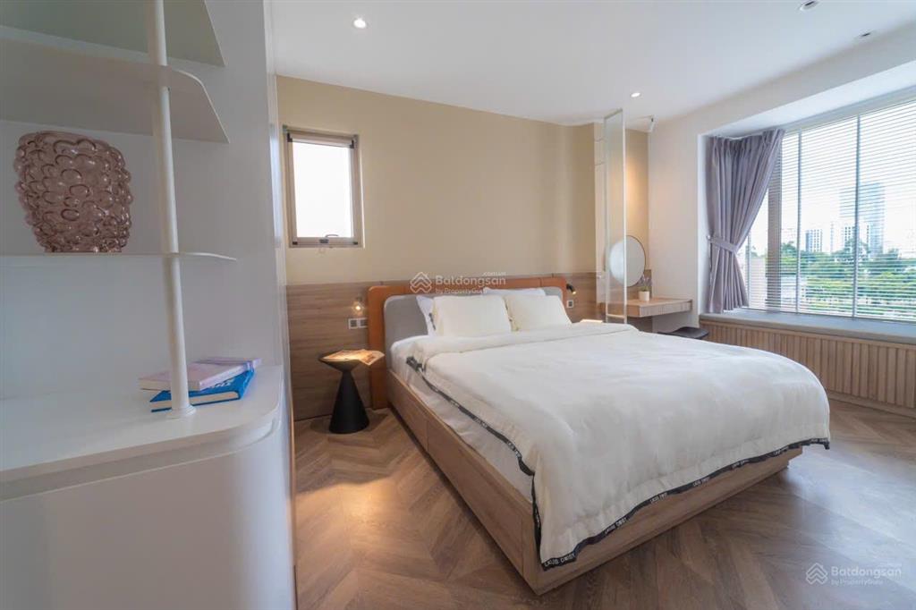 Cho thuê nhanh căn hộ 3pn midtown căn góc view sông, giá hấp dẫn 35tr