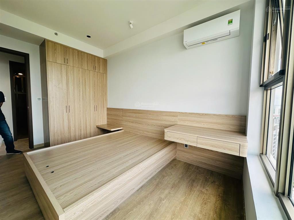 Cho thuê căn hộ gấp 3pn mới 100% tại the peak midtown m8 phú mỹ hưng, có ô xe