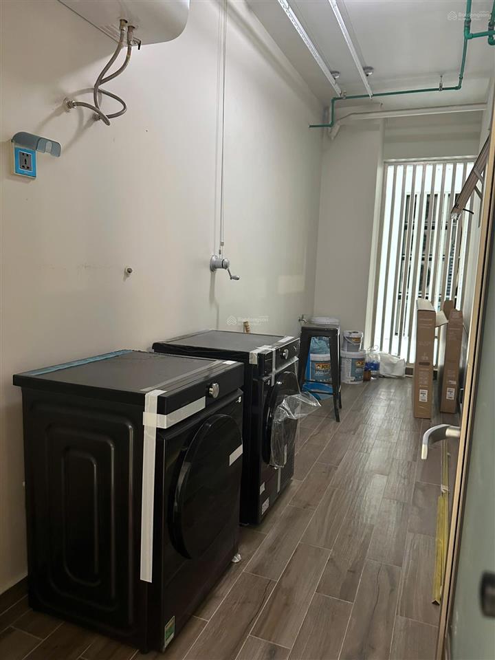 The peak midtown m8/3pn nội thất mới 100% lầu cao view sông cực đẹp