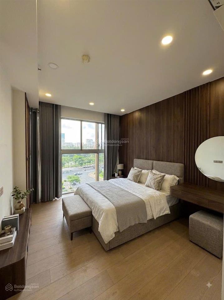 Cho thuê gấp căn hộ midtown phú mỹ hưng 3pn giá 30 triệu