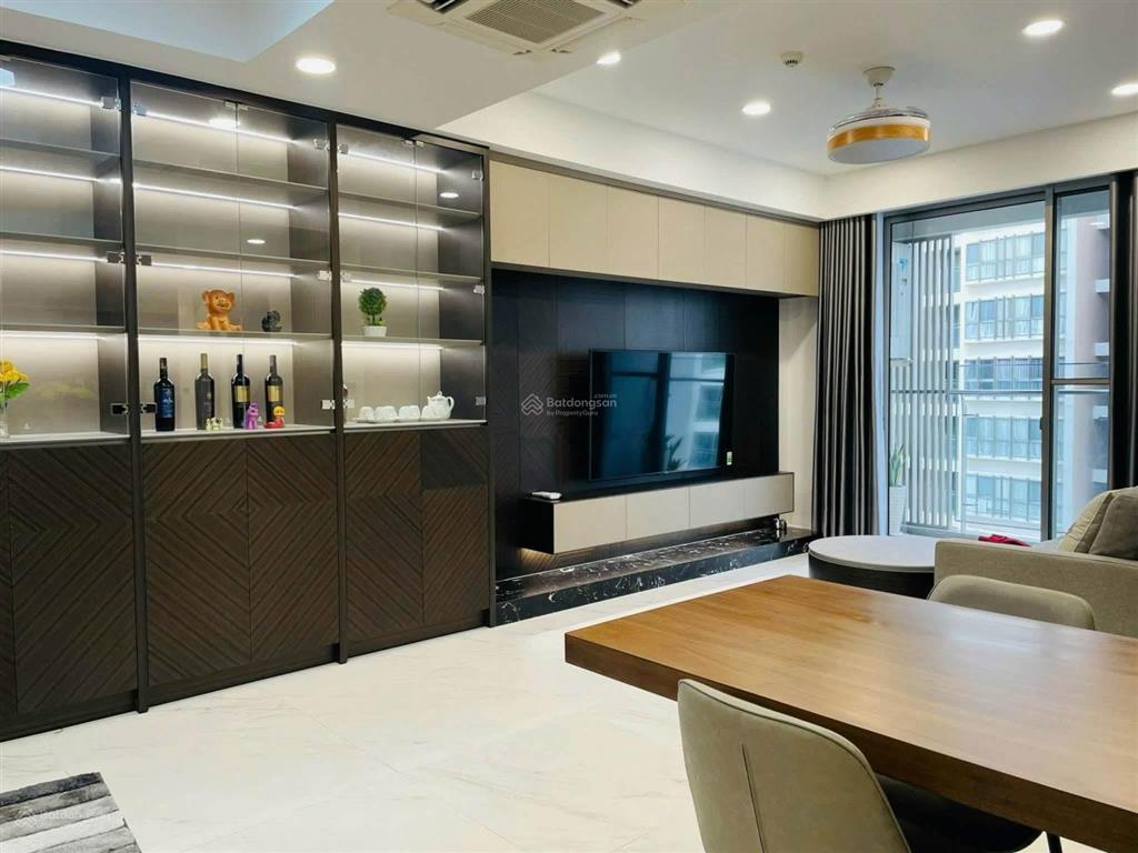 Cho thuê gấp căn hộ midtown m7 phú mỹ hưng