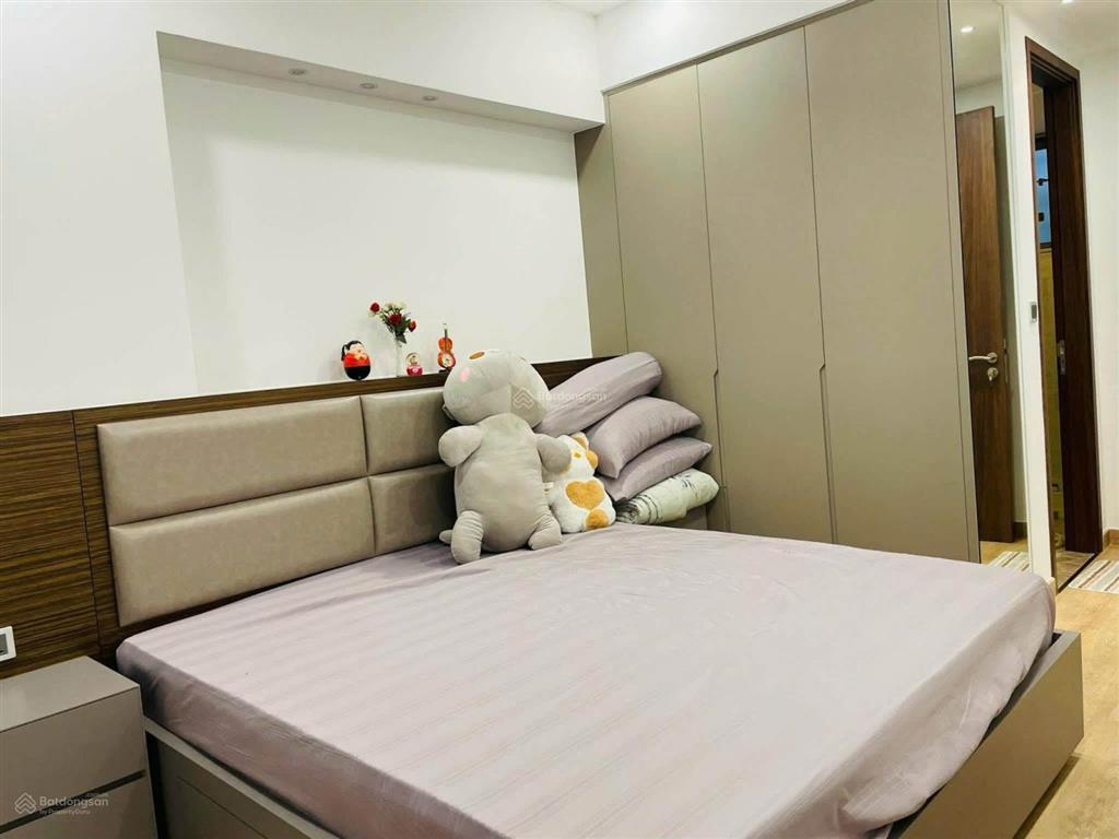 Cho thuê gấp căn hộ midtown m7 phú mỹ hưng