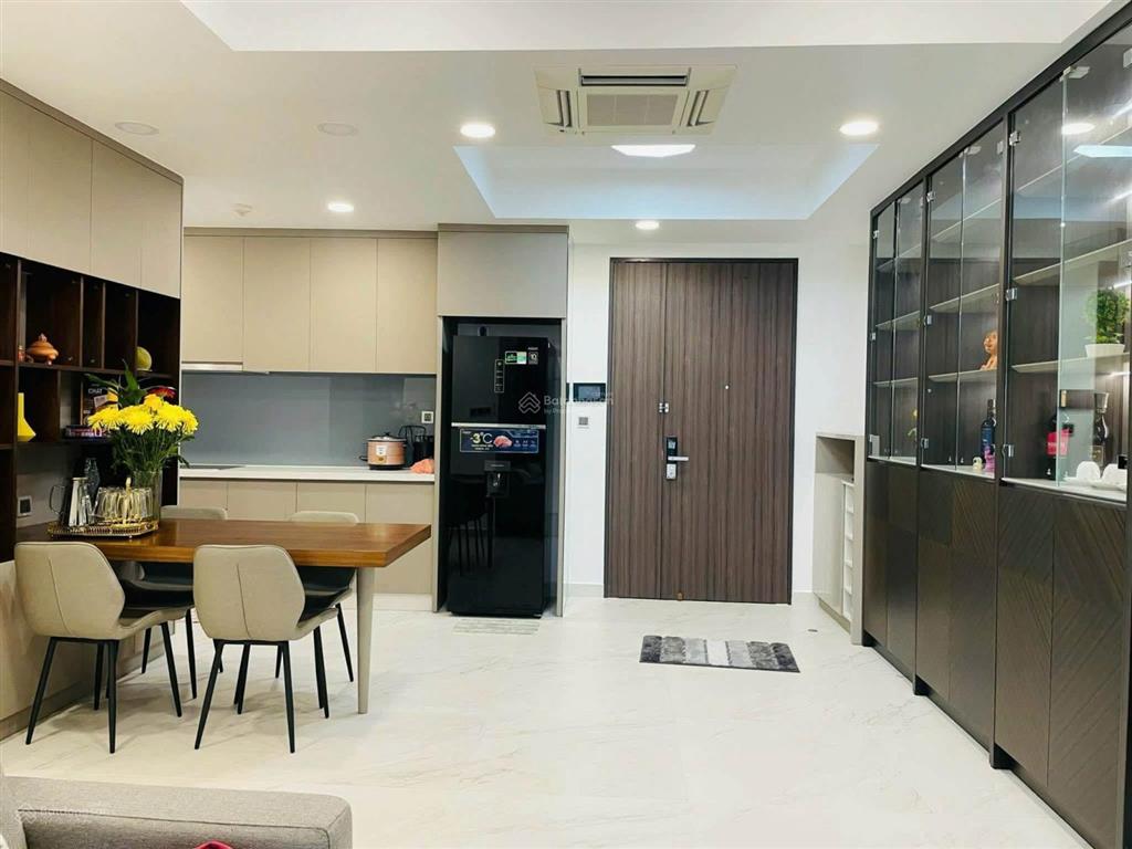 Cho thuê gấp căn hộ midtown m7 phú mỹ hưng