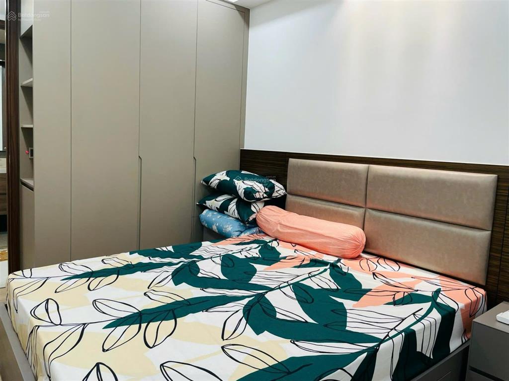 Cho thuê gấp căn hộ midtown m7 phú mỹ hưng
