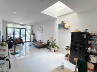Bán nhà gần Phong Châu, Nam Nha Trang, thiết kế hiện đại, đường 13m