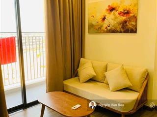 Cho thuê căn hộ 2pn fpt plaza 3, view quảng trường, hướng mát, đầy đủ nội thất đẹp. ở được ngay.