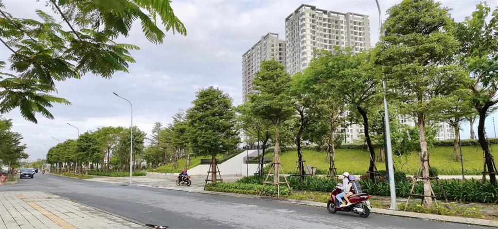 Bán căn hộ fpt plaza 4, 2pn 70.4m2 tầng 10 view biển  giá tốt