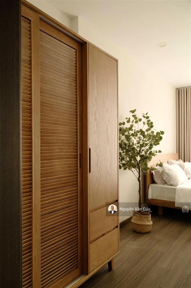 Cho thuê căn hộ 2pn fpt plaza 3, view quảng trường, hướng mát, đầy đủ nội thất đẹp. ở được ngay.