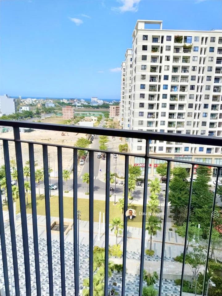 Bán căn fpt plaza 2, dt 70m2  2pn  view quảng trường giá chỉ 2.9 tỷ
