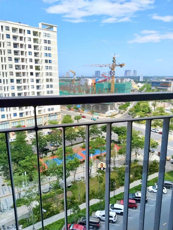 Bán căn fpt plaza 2, dt 70m2  2pn  view quảng trường giá chỉ 2.9 tỷ