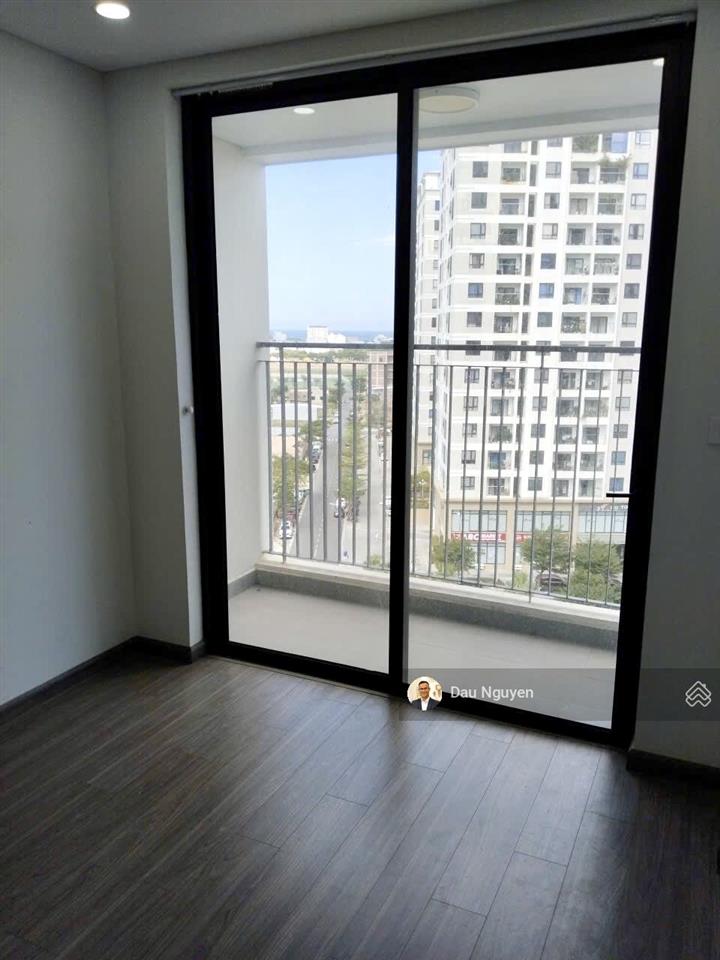 Bán căn fpt plaza 2, dt 70m2  2pn  view quảng trường giá chỉ 2.9 tỷ