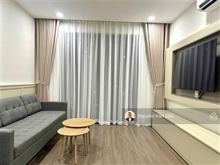 Bán căn góc 2pn fpt plaza 3 tầng cao, đầy đủ nội thất đẹp  bđs rồng đỏ chuyên căn hộ fpt plaza 3