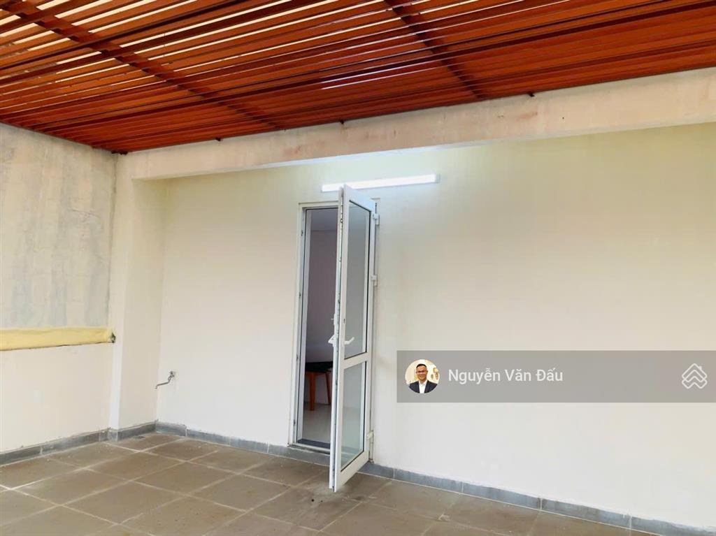 Cho thuê lâu dài nhà 4 tầng trục fpt shophouse đầy đủ nội thất đẹp, sát đại học fpt
