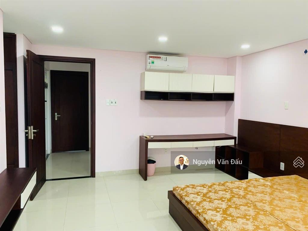 Cho thuê lâu dài nhà 4 tầng trục fpt shophouse đầy đủ nội thất đẹp, sát đại học fpt