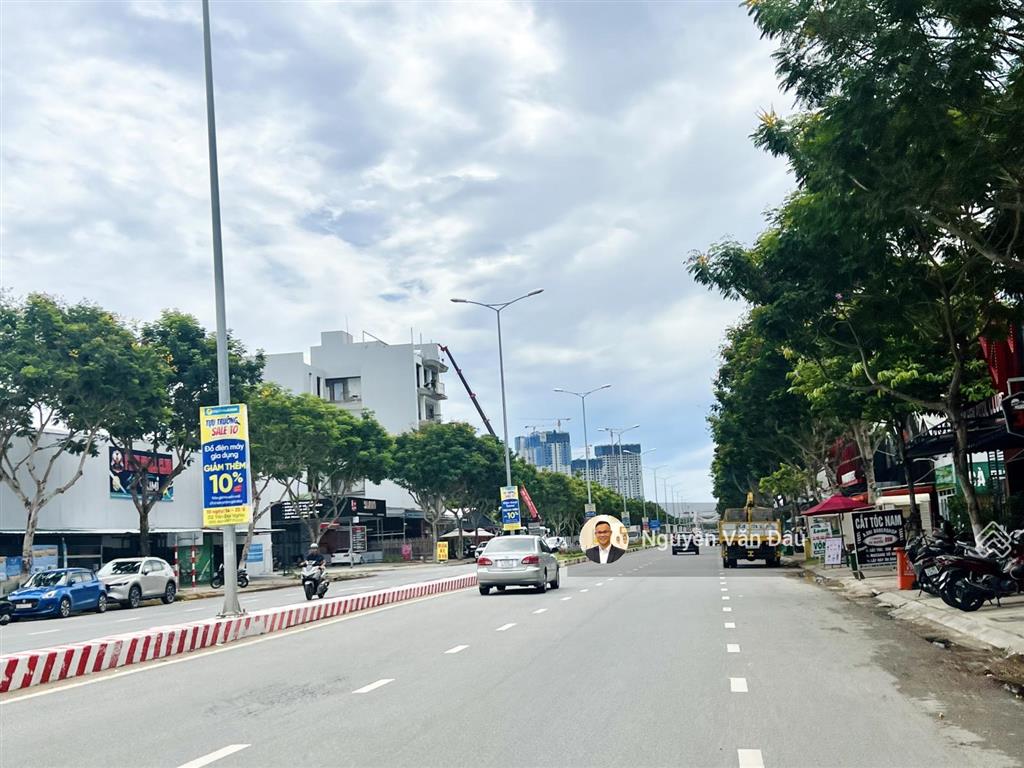 Cho thuê lâu dài 500m2 đất 3 mặt tiền fpt đường nam kỳ khởi nghĩa. vị trí sát sông cổ cò  view đẹp