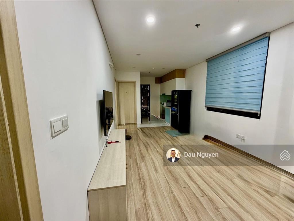 Bán căn góc fpt plaza 1, dt 58m2  2pn  full nội thất giá chỉ 2.5 tỷ  tầng trung