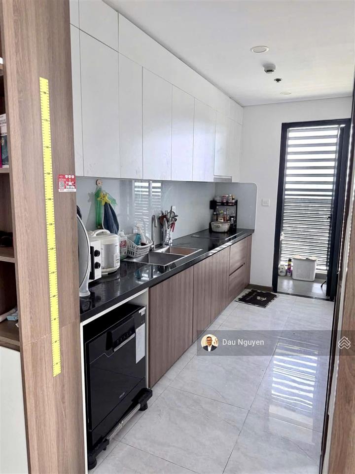 Bán căn góc fpt plaza 2, dt 73m2  2pn  đầy đủ nội thất đẹp, tầng cao view biển giá chỉ 3,4 tỷ