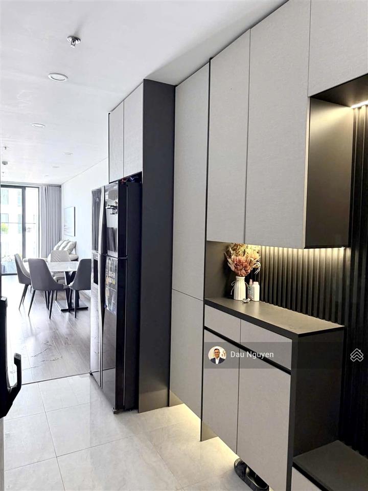 Bán căn góc fpt plaza 2, dt 73m2  2pn  đầy đủ nội thất đẹp, tầng cao view biển giá chỉ 3,4 tỷ