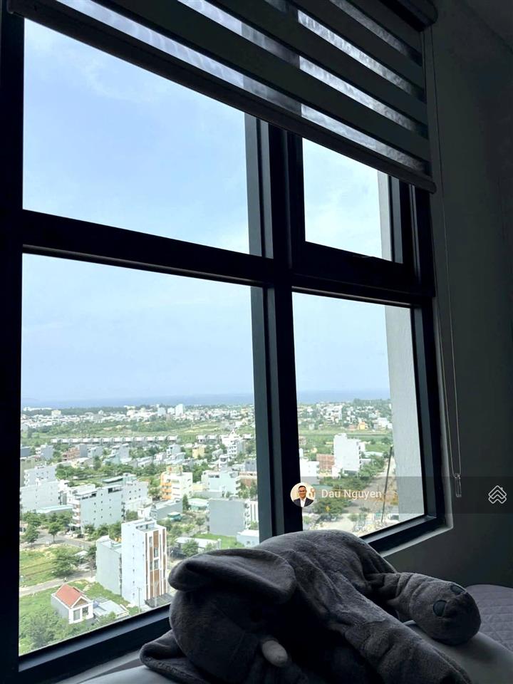 Bán căn góc fpt plaza 2, dt 73m2  2pn  đầy đủ nội thất đẹp, tầng cao view biển giá chỉ 3,4 tỷ