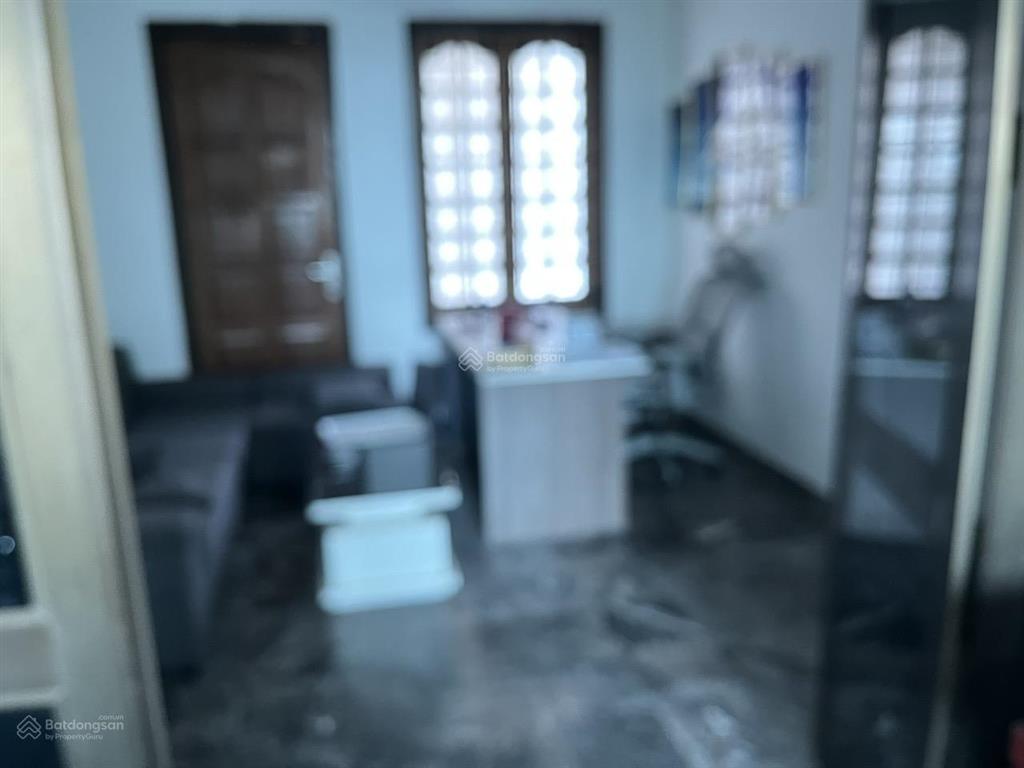 Cho thuê vp tầng 3 và tầng 4 đường yên phụ