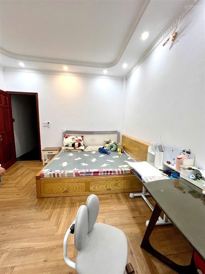 Bán bt tại kim ngưu, 13,2 tỷ, 46m2, 4pn, 4wc, pháp lý đầy đủ, view đẹp