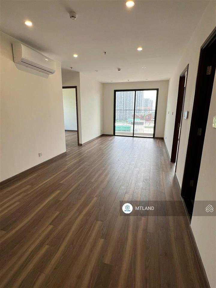 Giá sốc căn 3 ngủ phân khu metropolitan 93m2 hướng đông nam giá 5,6x tỷthanh toán tiến độ giãn