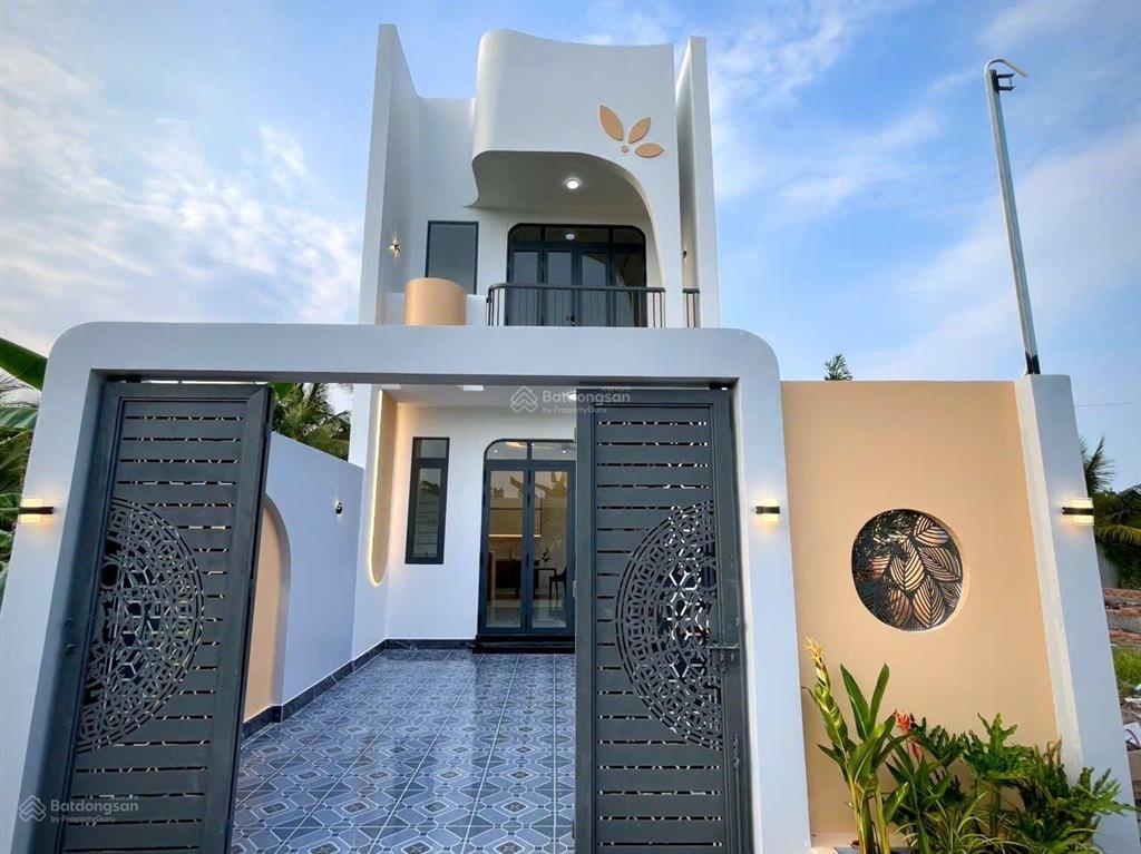 Nhà gần trung tâm quang trường aeon