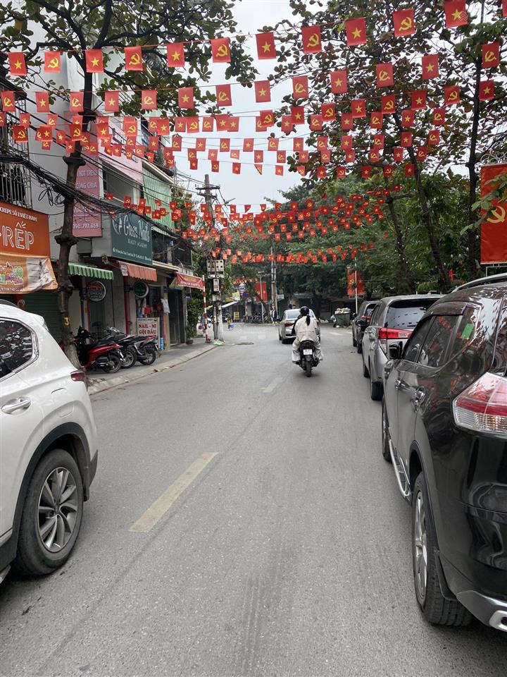 Anh trai nhà bác ruột (xịn) chỉ đạo đăng bán giúp căn nhà  hoàng đạo thành  120m2  lô góc 3 mt