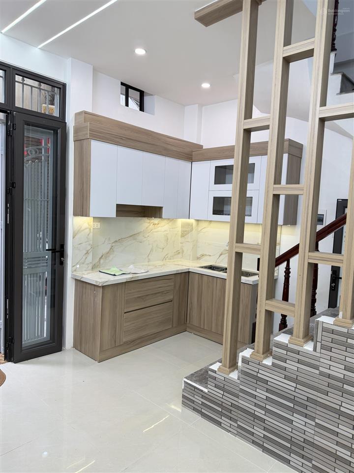 Nhà trung tâm quận hoàng mai  bến xe nước ngầm , giáp bát 25m2 4.5 tầng 3 ngủ dá 5.39 t