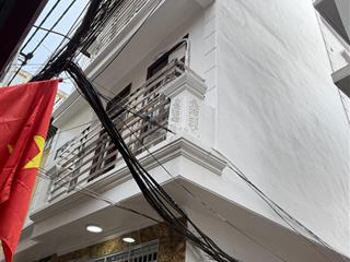Nhà trung tâm quận hoàng mai  bến xe nước ngầm , giáp bát 25m2 4.5 tầng 3 ngủ dá 5.39 t