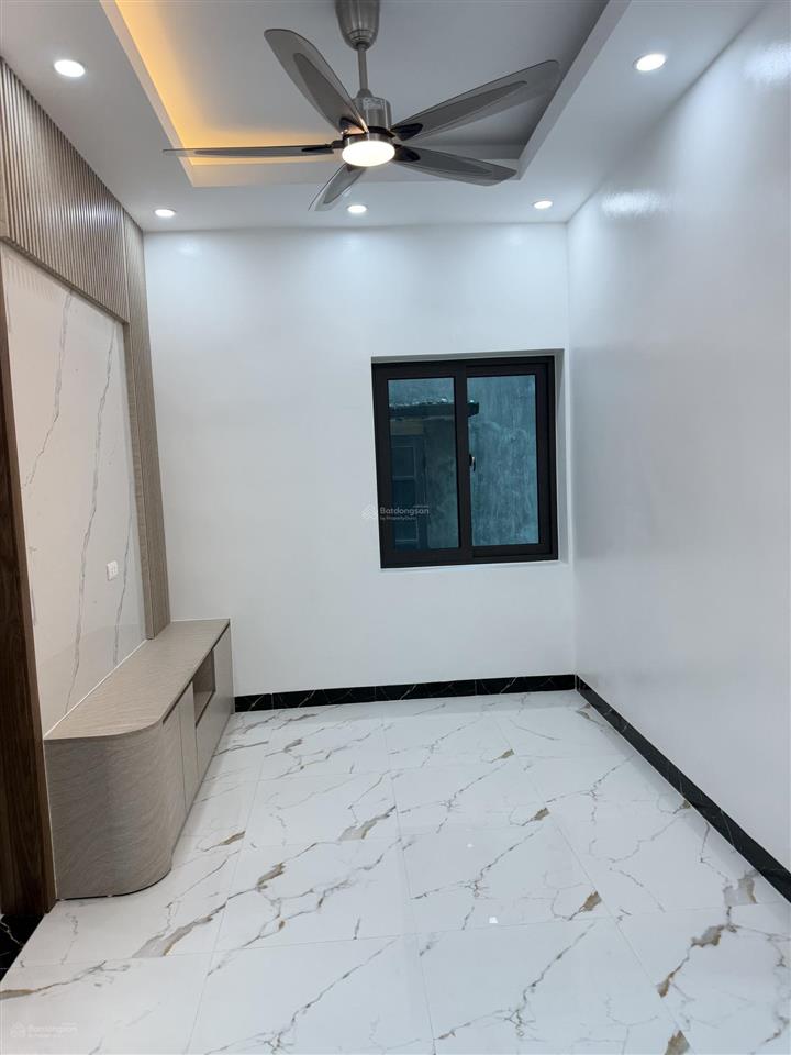 Chính chủ em bán căn hộ 65m2  2 phòng ngủ  2 wc, full nội thất tại mai động  giá 3.63 tỷ