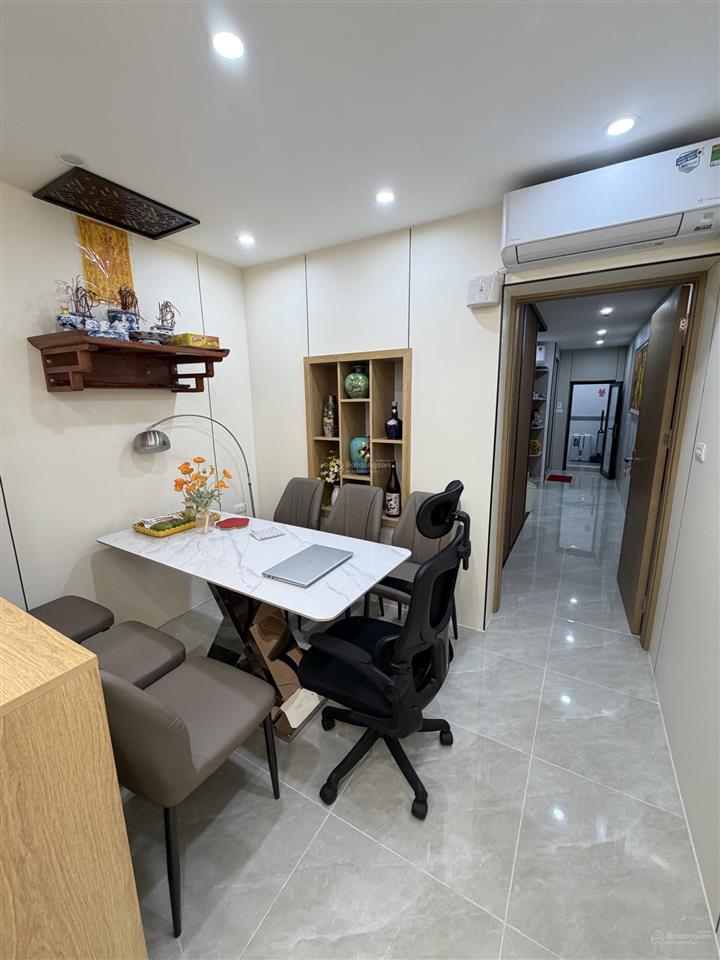 Chính chủ em bán căn hộ chung cư mặt đất phố 8/3 trung tâm quận hbt 75 m2  2 ngủ 2 wc giá 4,99