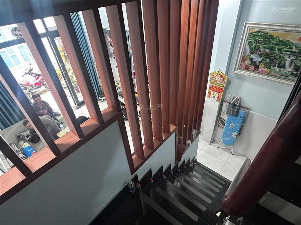 P. trường thọ, gần ga metro, hxh cách 50m, 2 tầng 69.6m2, hoàn công chỉ 4.2 tỷ.