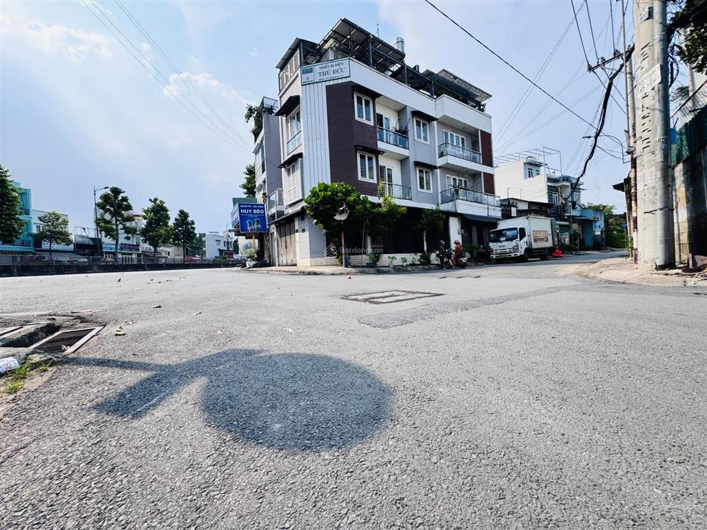 P. linh tây, ngay pvđ, hxh nhà 4 tầng 4pn 57.6m2 bán gấp chỉ 5.5 tỷ.
