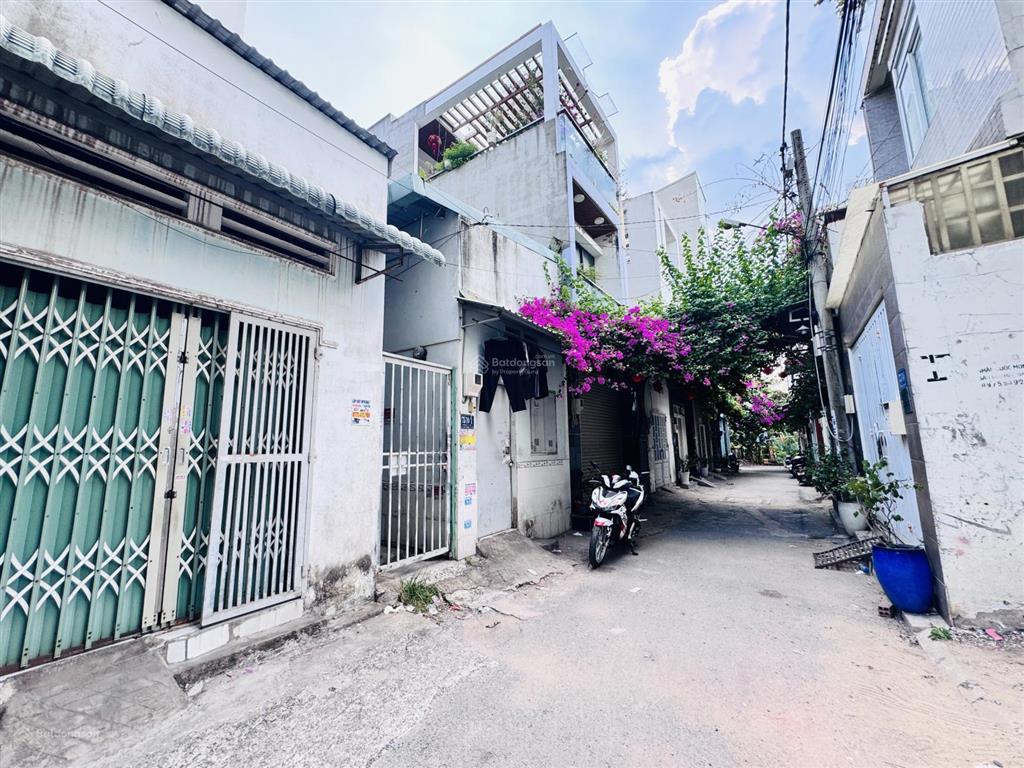 P. linh trung, đi bộ ra ga metro cnc, hxh tránh 50m2 bán gấp chỉ 3.9 tỷ.