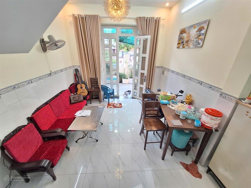P. linh trung, nhà 3t, hxh tránh, 106m2 giảm 3 tỷ bán gấp chỉ 6.9 tỷ