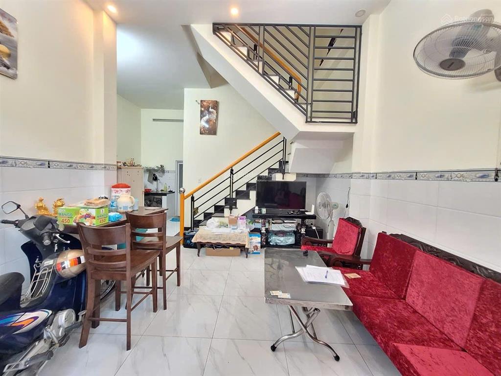P. linh trung, nhà 3t, hxh tránh, 106m2 giảm 3 tỷ bán gấp chỉ 6.9 tỷ