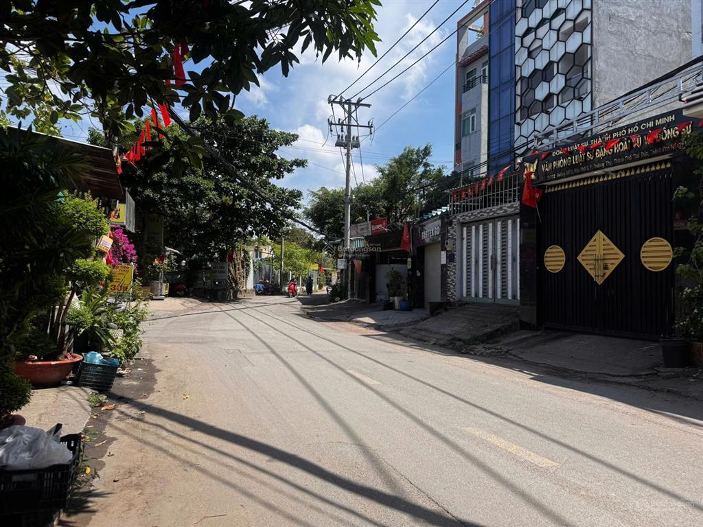 Bán nhà đẹp mặt tiền đường 11, trường thọ giá cực tốt 13ty diện tích 131.6m