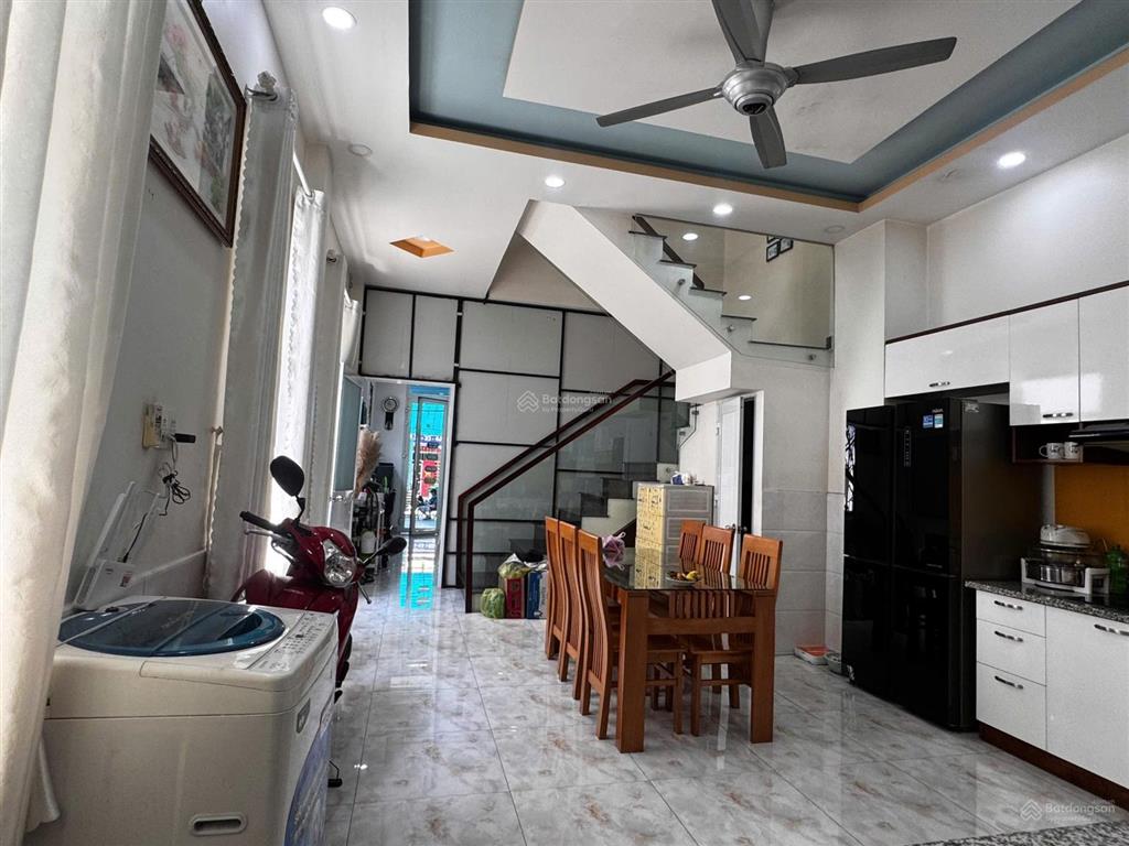 Bán nhà đẹp mặt tiền đường 11, trường thọ giá cực tốt 13ty diện tích 131.6m