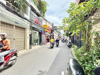 Cần bán gấp nhà giá 13,7t dt 90m (nở hậu)