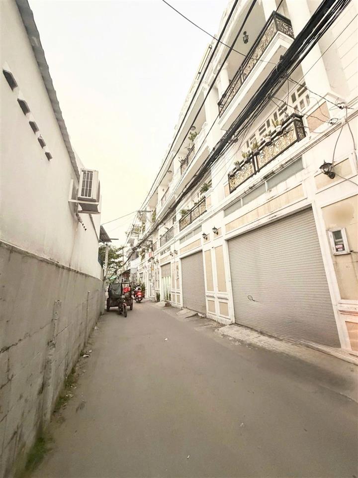 Bán giảm giá nhà mặt tiền đường số gần chợ bình triệu, gần cầu bình lợi, đại học luật