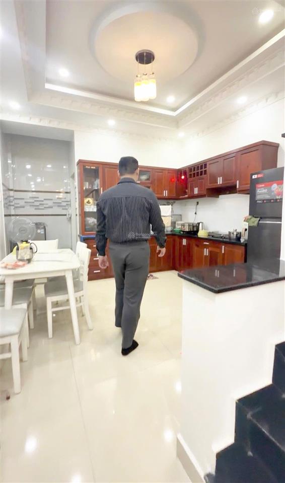 Bán giảm giá nhà mặt tiền đường số gần chợ bình triệu, gần cầu bình lợi, đại học luật