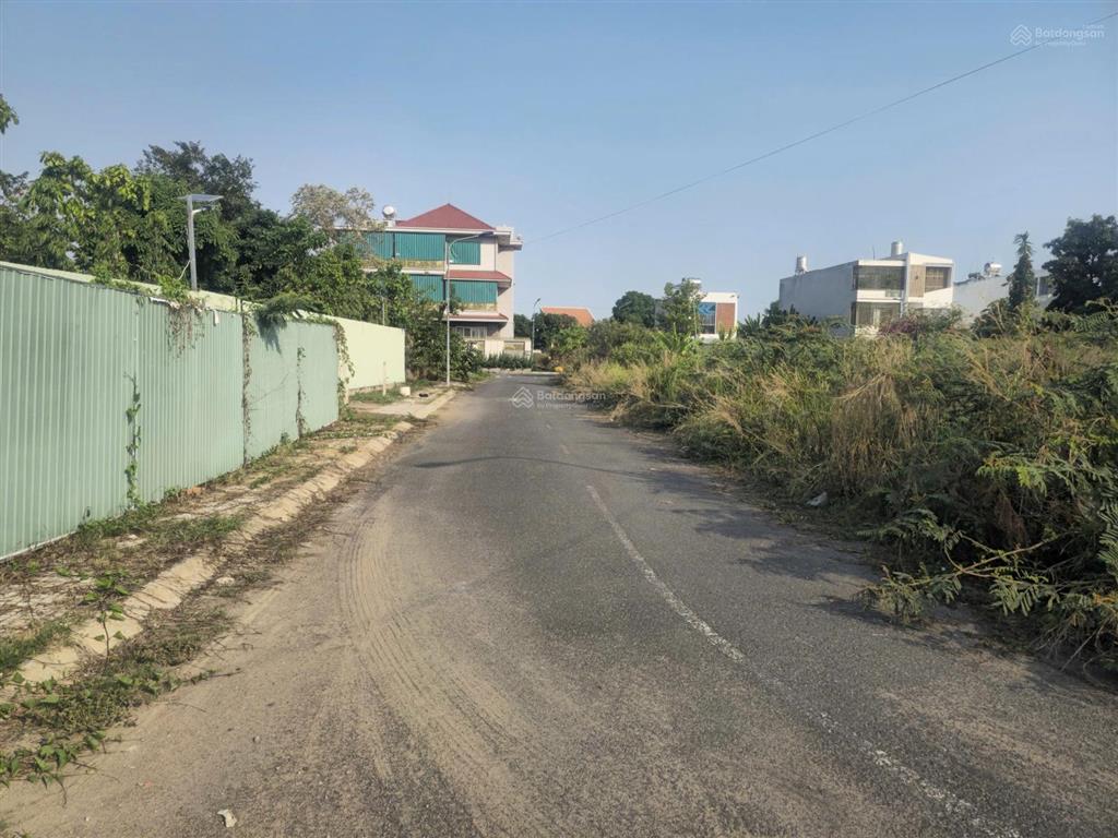 Kẹt tiền bán gấp lô đất góc 2 mặt tiền phước long, quận 9, kế bên khu đô thị đông tăng long