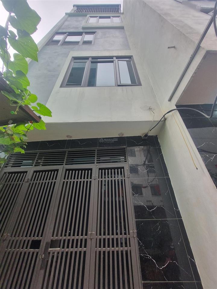 Chủ chuyển nhà về quê ở, cần bán nhanh nhà 5 tầng ở quang tiến, đại mỗ, chỉ có 6 tỷ dt rộng 38m2