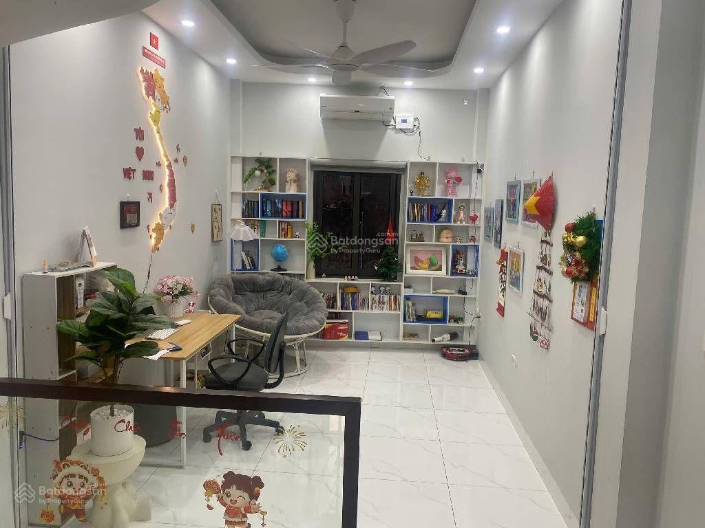 Chủ cần trả ngân hàng cần bán nhanh căn nhà 5 tầng còn mới ở đại mỗ, nam từ liêm giá chỉ hơn 6 tỷ