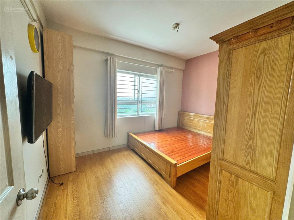 Cần bán căn hộ chung cư tại kđt sài đồng 68m²  2 ngủ đủ nội thất