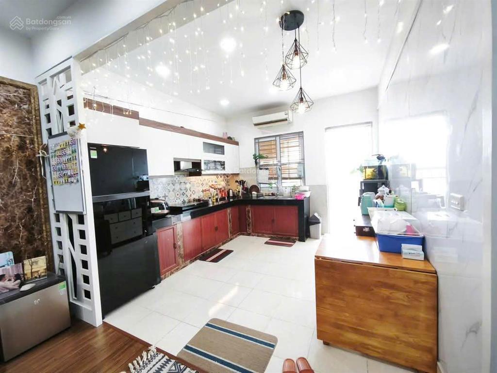 Chỉ 3 tỷ 5 74m2  2 ngủ 2vs bán căn hộ 2pn ct9 việt hưng  long biên