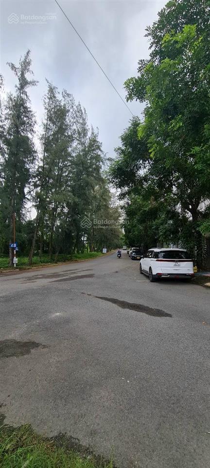 Cần bán gấp nhà 1 trệt 2 lầu + sân thượng kdc 13c greenlife  vị trí đẹp  giá thương lượng